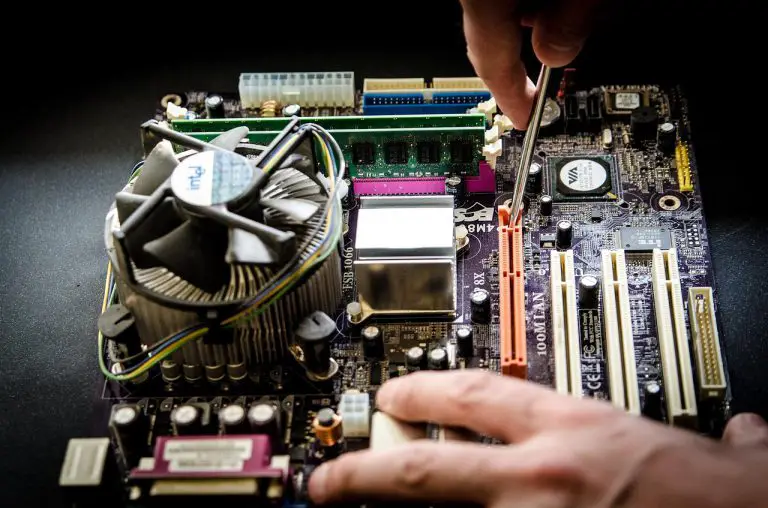 How to fix New motherboard no display complete guide